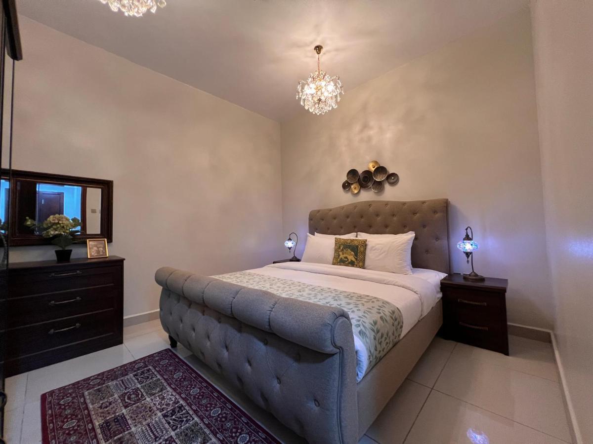 Two Continents Holiday Homes - Arabian Nights With Sea Views - Free Airport Pick-Up Over 5 Nights Dubai Exterior foto